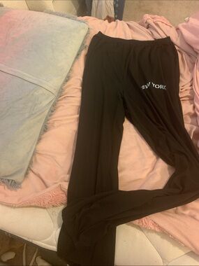 Black 'New York' Lounge Pants